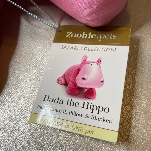 Zoobie Pets Hada the Hippo plush, pillow and blanket - Picture 5 of 10